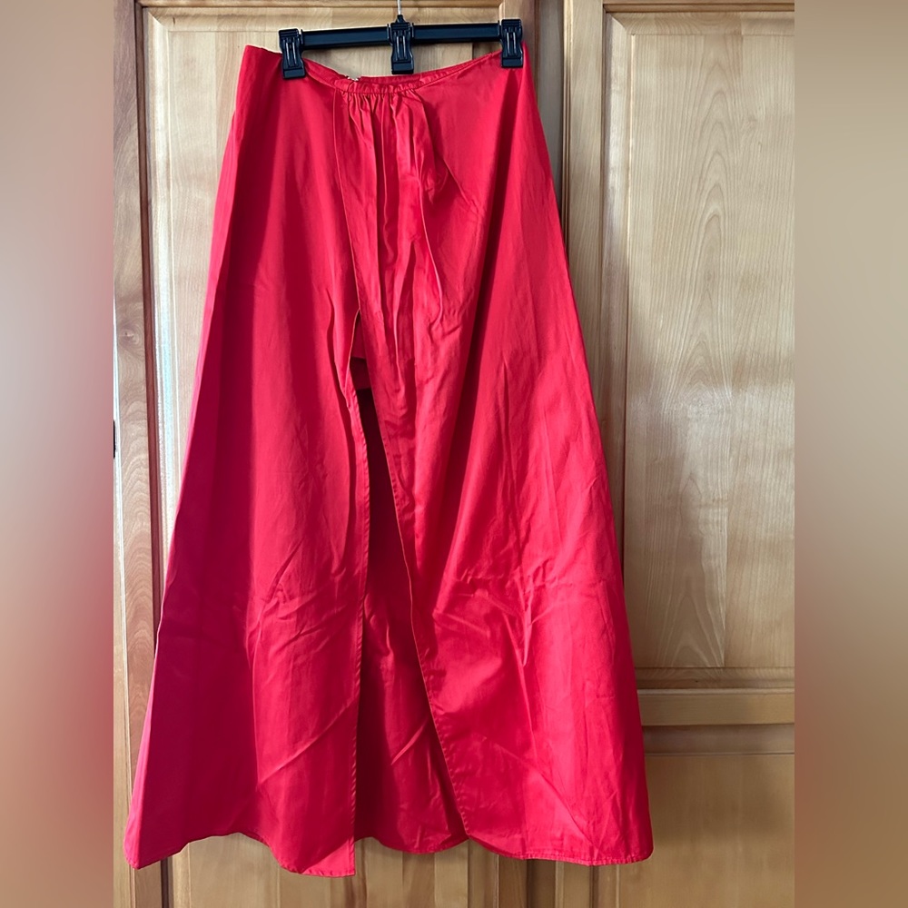 New York and Company shorts/long skirt Size small in Red. NWT